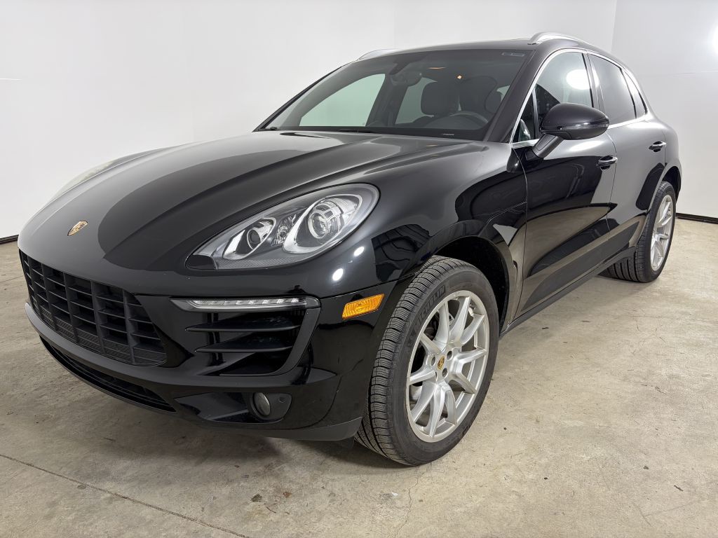 2015 Porsche Macan Image 1