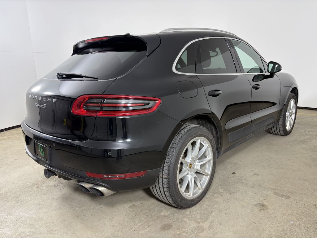 2015 Porsche Macan Image 4