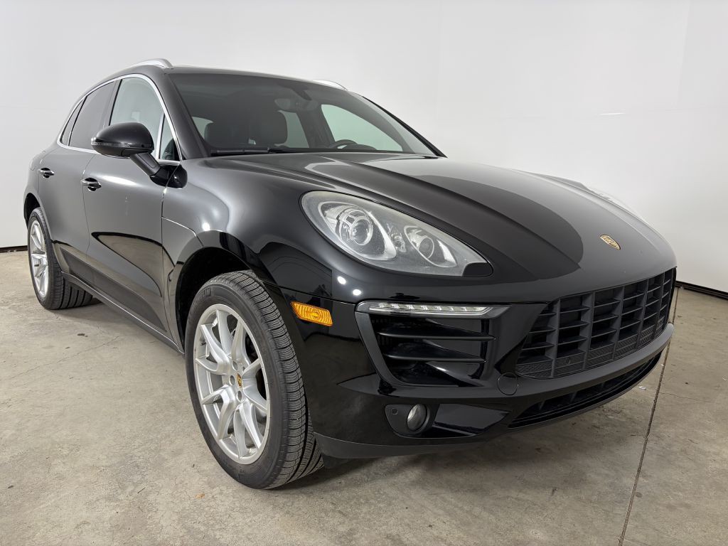 2015 Porsche Macan Image 6