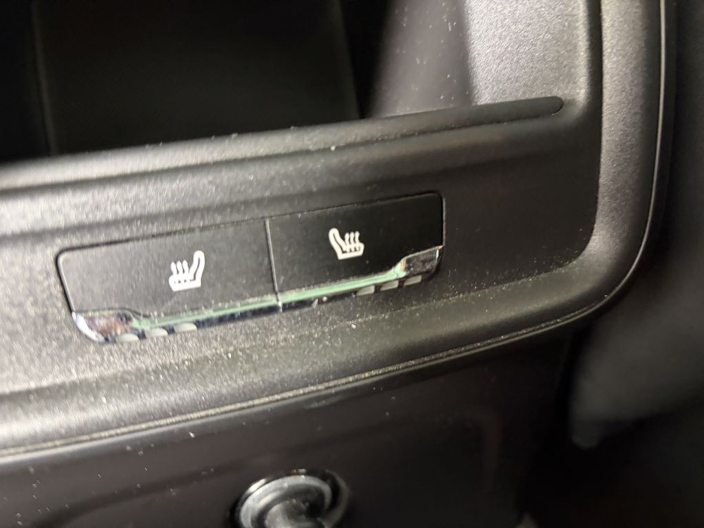 2015 Porsche Macan Image 22