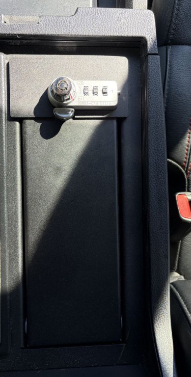 2021 Toyota Tundra Image 32