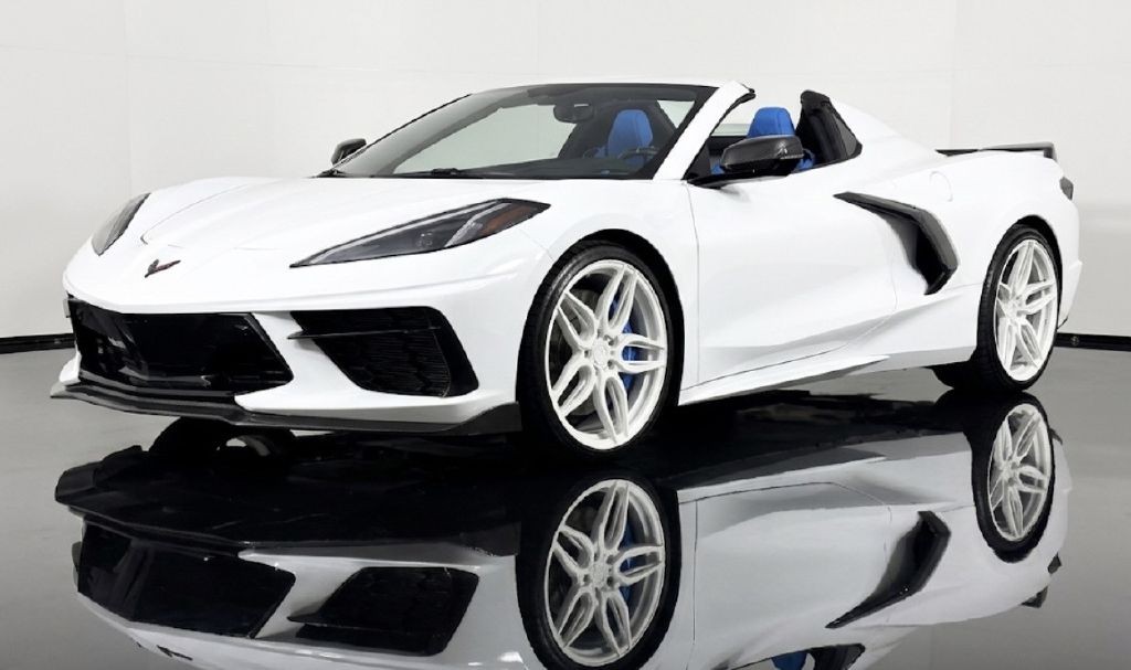 2021 Chevrolet Corvette Image 2