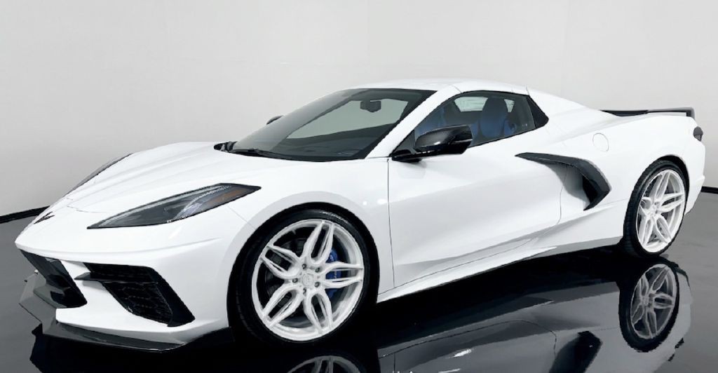 2021 Chevrolet Corvette Image 3