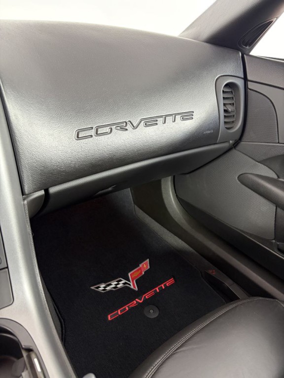 2006 Chevrolet Corvette Image 26