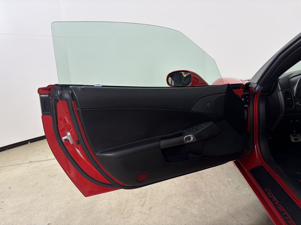 2006 Chevrolet Corvette Image 12