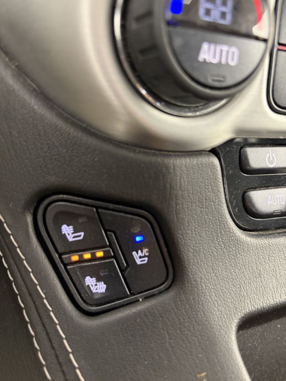 2015 GMC Yukon Image 18