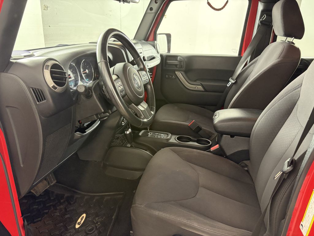 2015 Jeep Wrangler Unlimited Image 16