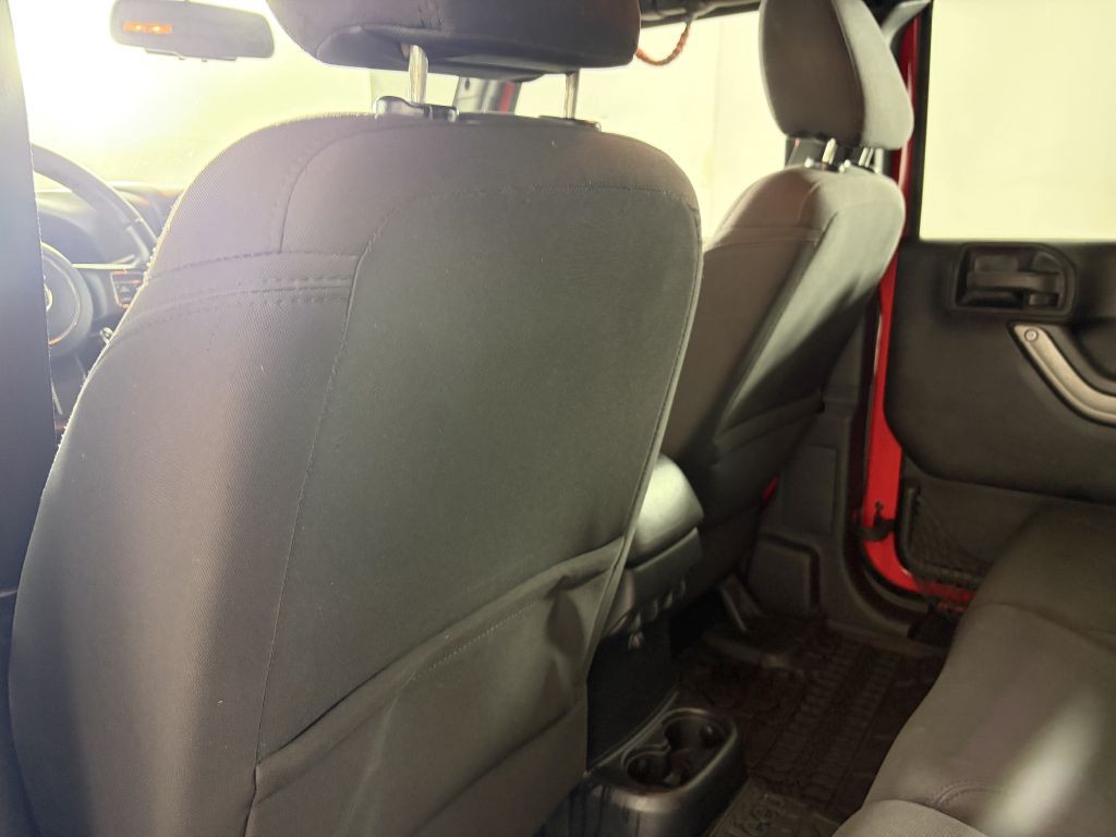 2015 Jeep Wrangler Unlimited Image 19