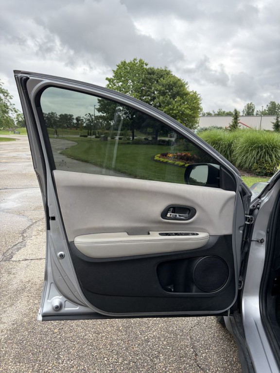 2017 Honda HR-V Image 8