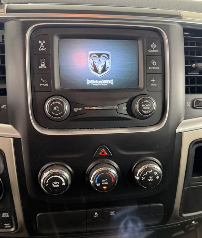 2015 RAM 1500 Image 18