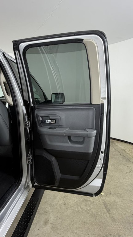 2015 RAM 1500 Image 25