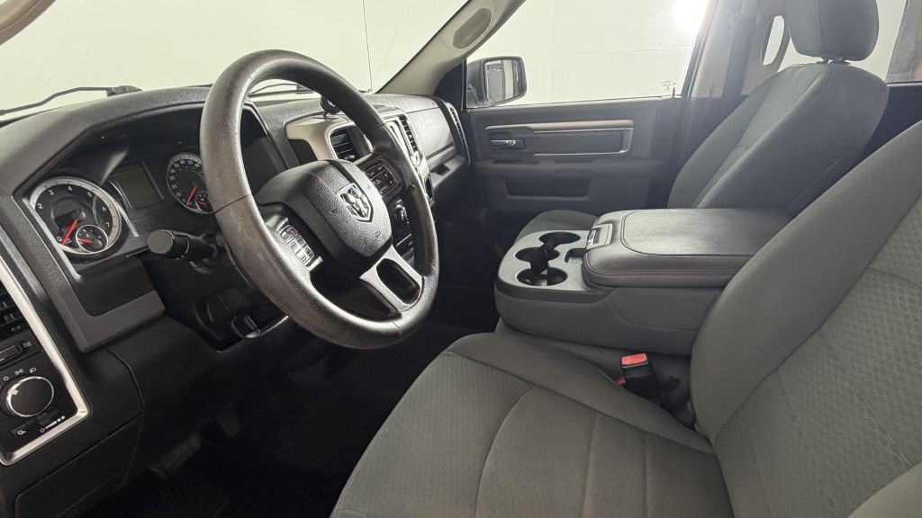 2015 RAM 1500 Image 32