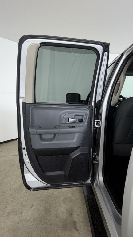 2015 RAM 1500 Image 34