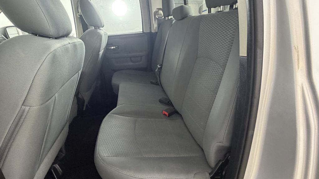 2015 RAM 1500 Image 35