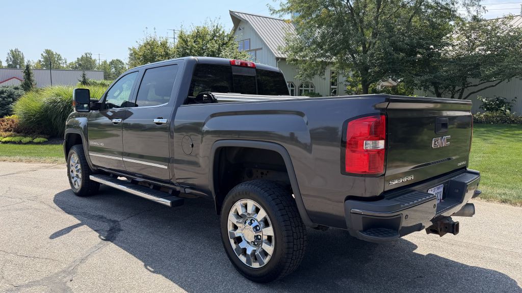 2016 GMC Sierra Image 3