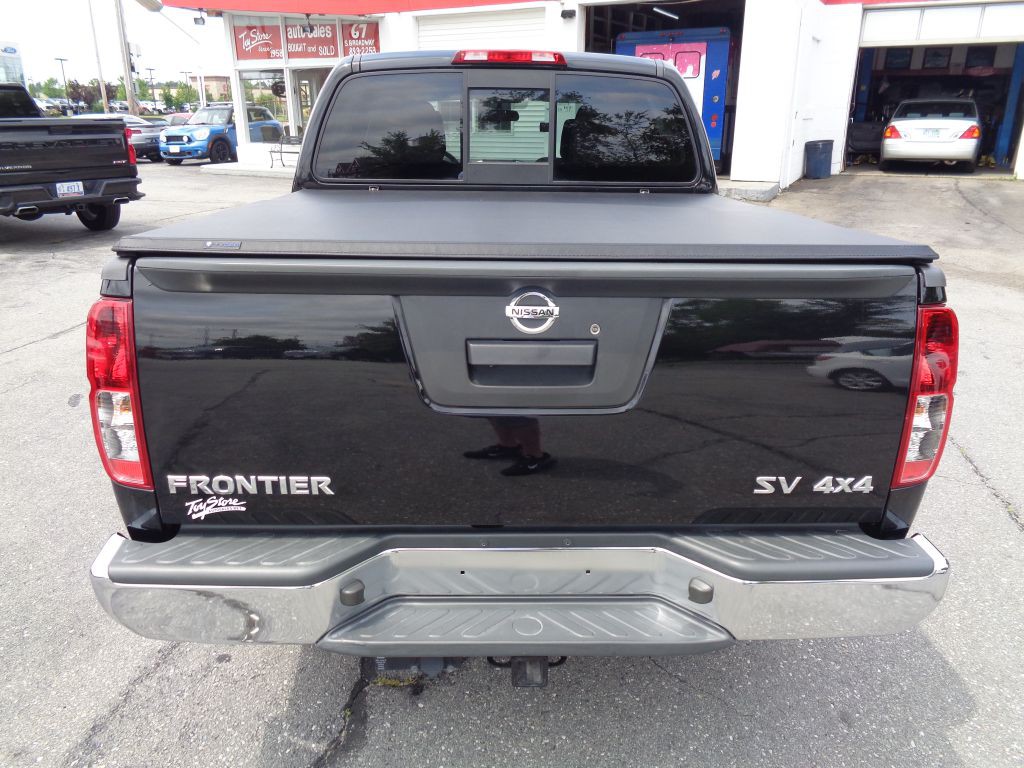 2021 Nissan Frontier Image 8