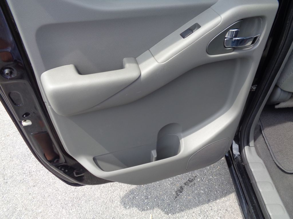 2021 Nissan Frontier Image 20