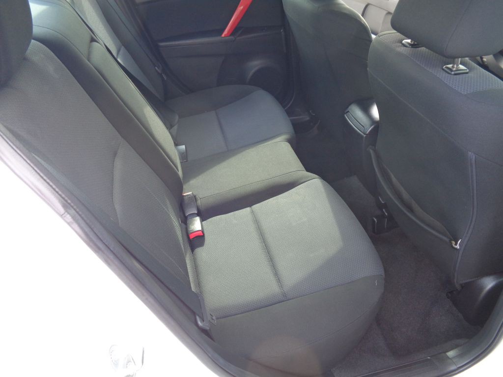 2010 Mazda Mazda3 Image 22