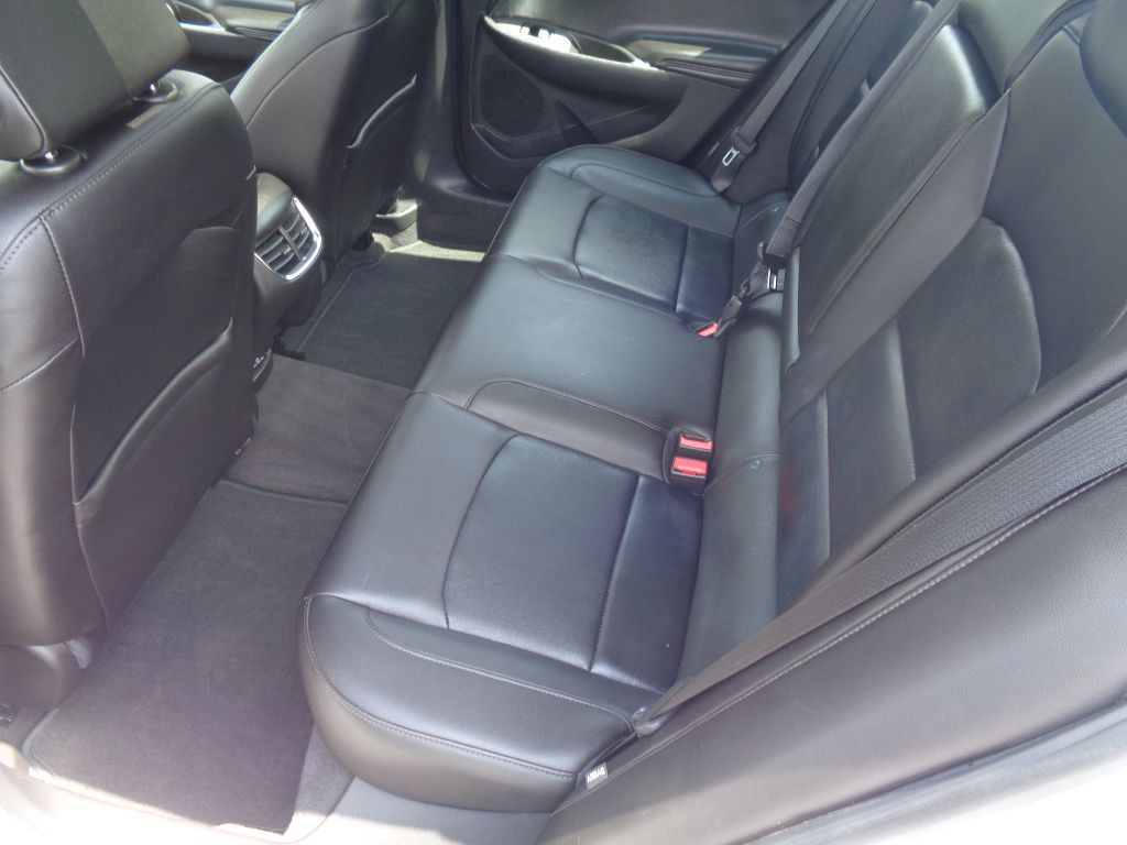 2016 Chevrolet Malibu Image 20