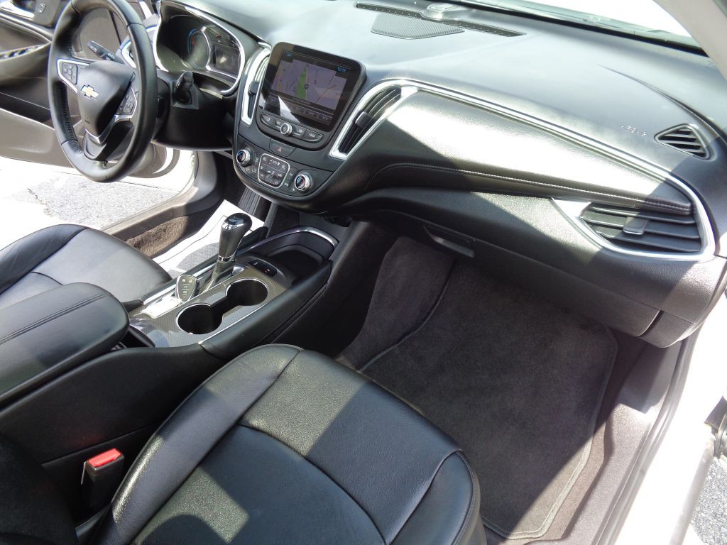 2016 Chevrolet Malibu Image 24