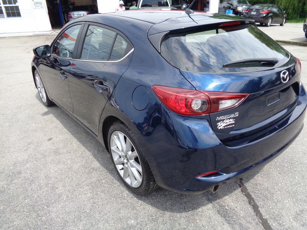 2017 Mazda Mazda3 Image 4