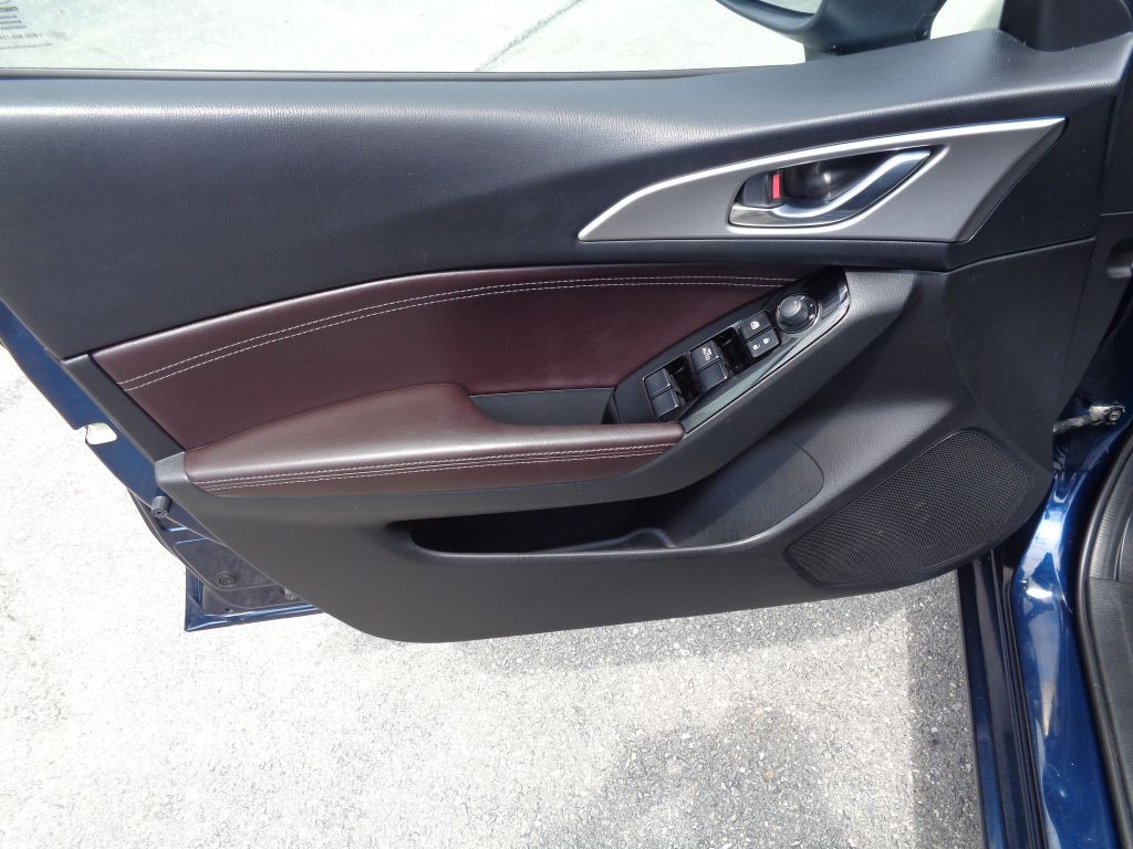2017 Mazda Mazda3 Image 14