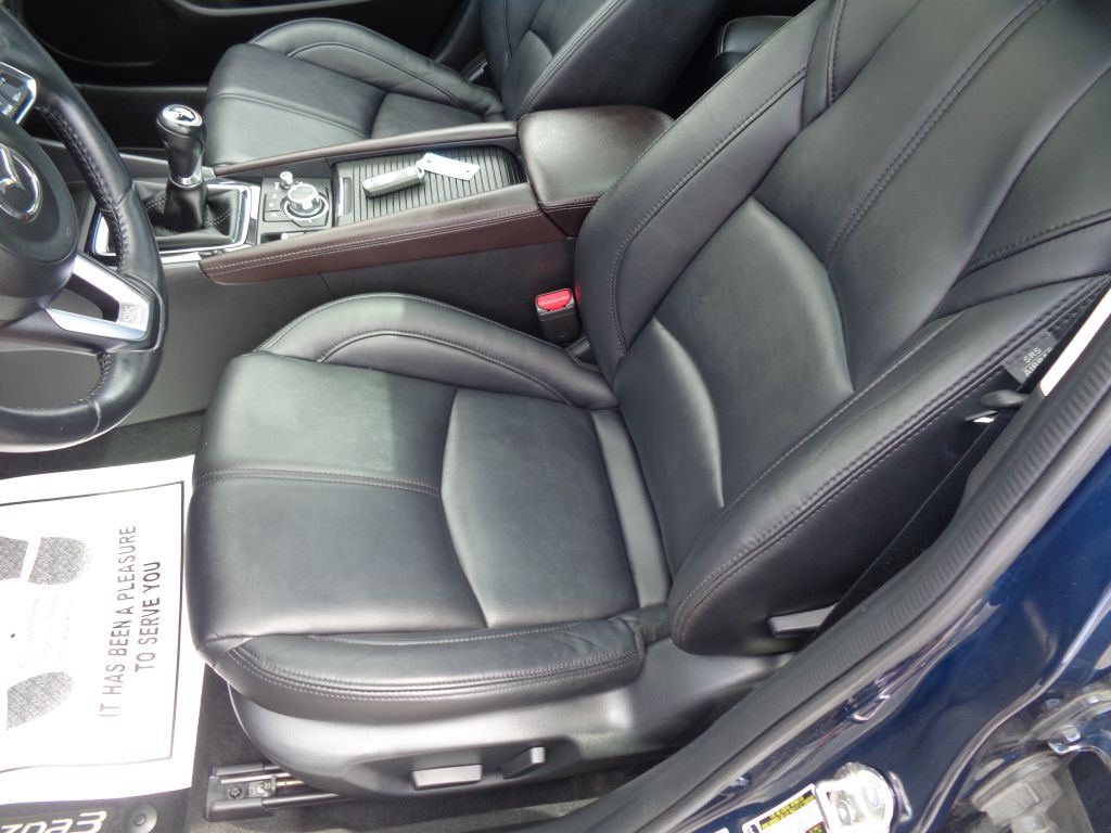 2017 Mazda Mazda3 Image 16
