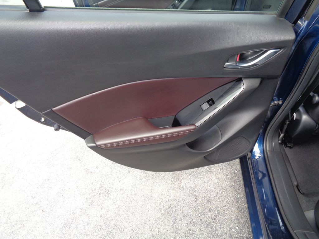 2017 Mazda Mazda3 Image 21