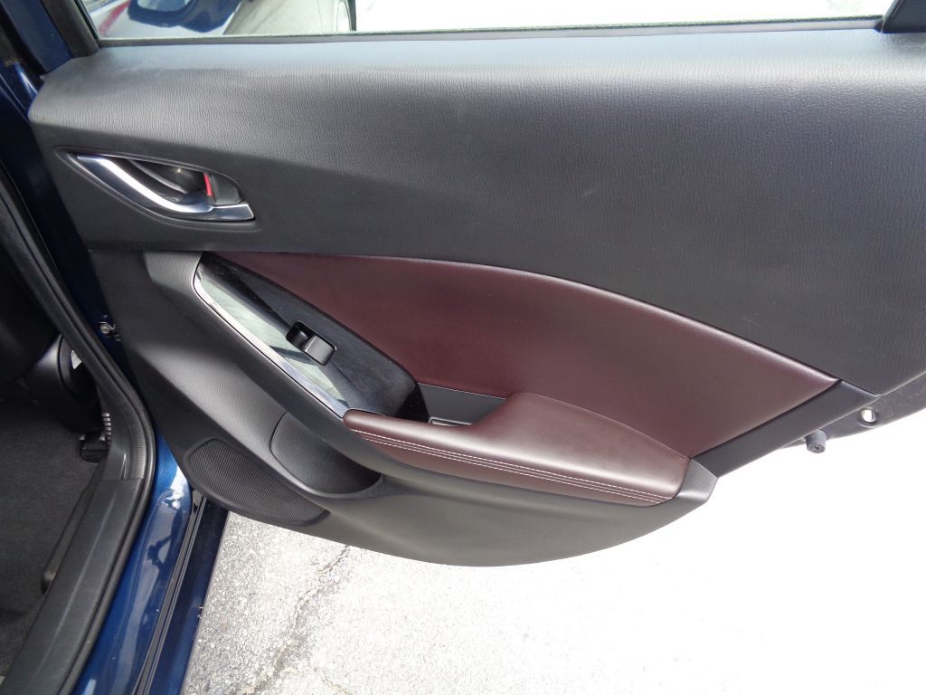2017 Mazda Mazda3 Image 24