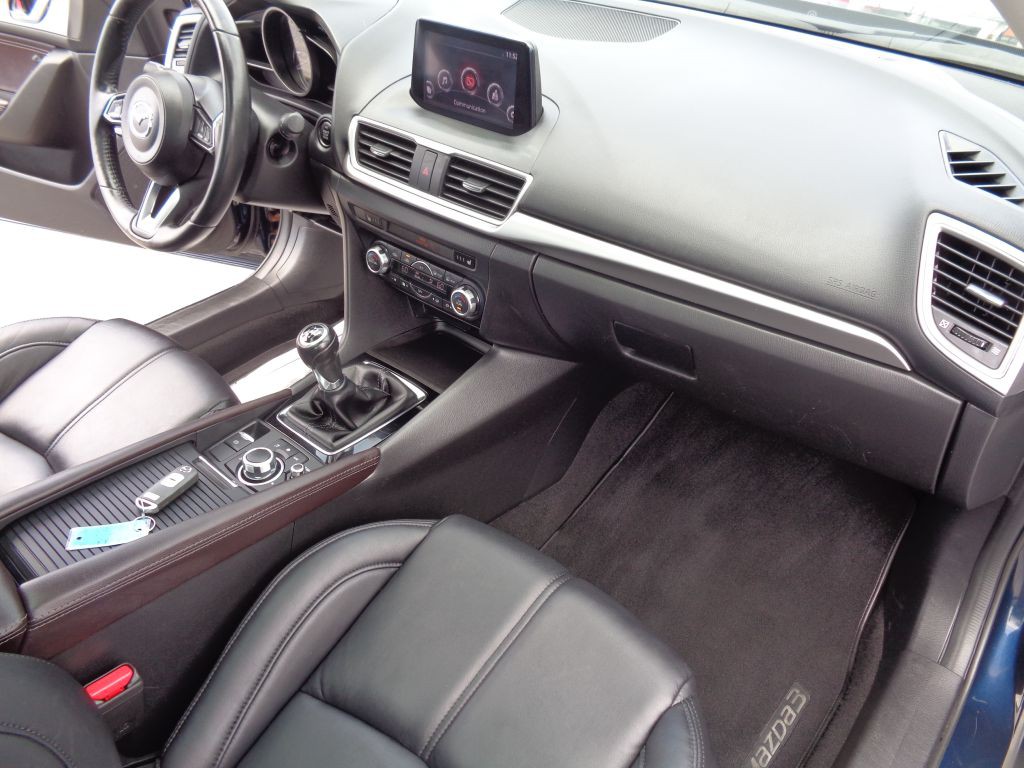 2017 Mazda Mazda3 Image 27