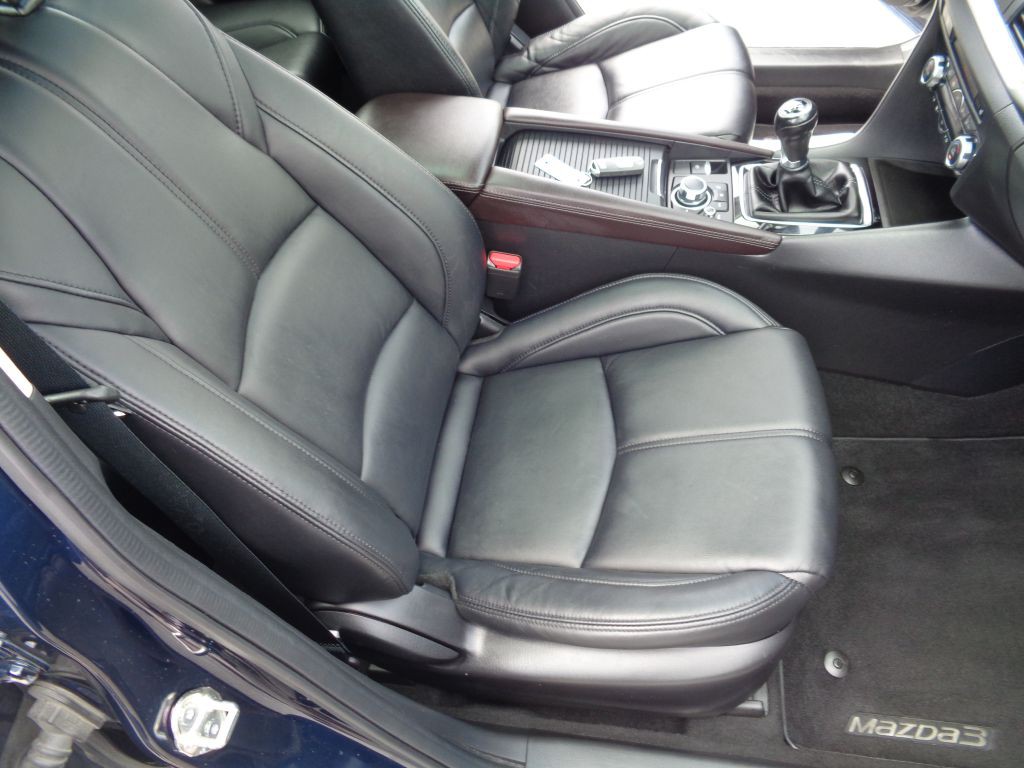 2017 Mazda Mazda3 Image 28