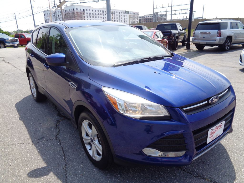2016 Ford Escape Image 2
