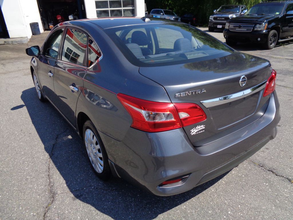 2016 Nissan Sentra Image 4