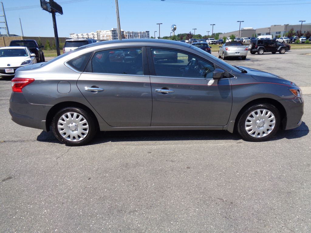 2016 Nissan Sentra Image 7