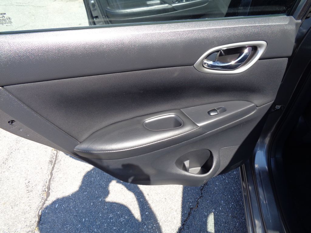 2016 Nissan Sentra Image 21