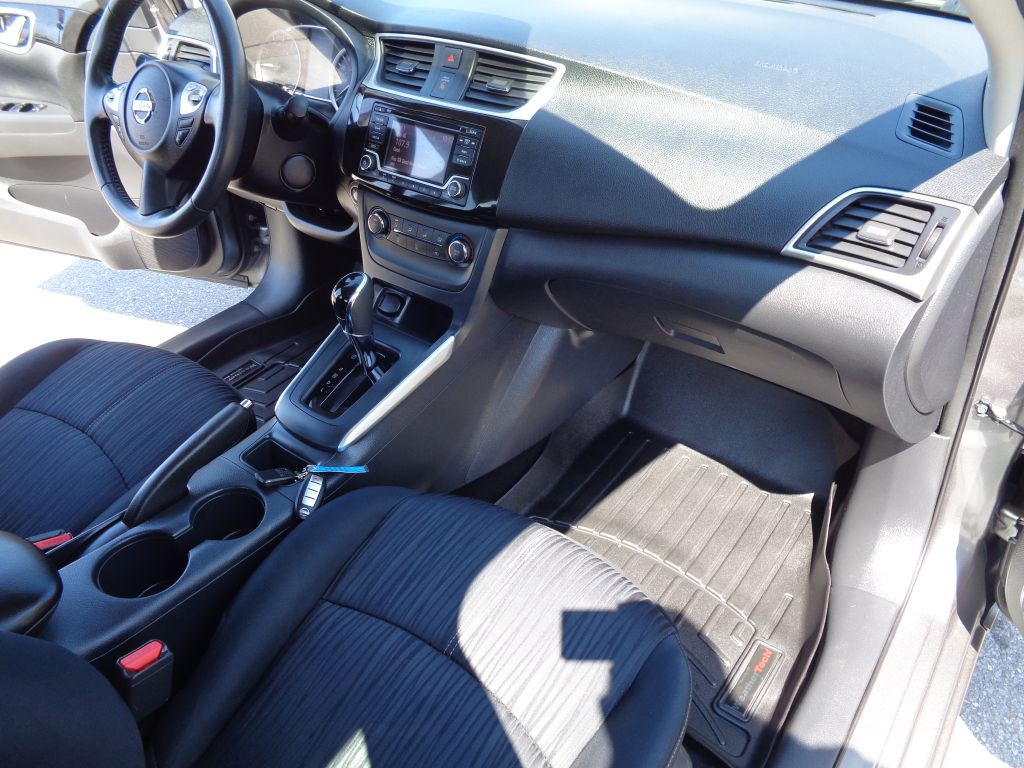 2016 Nissan Sentra Image 26