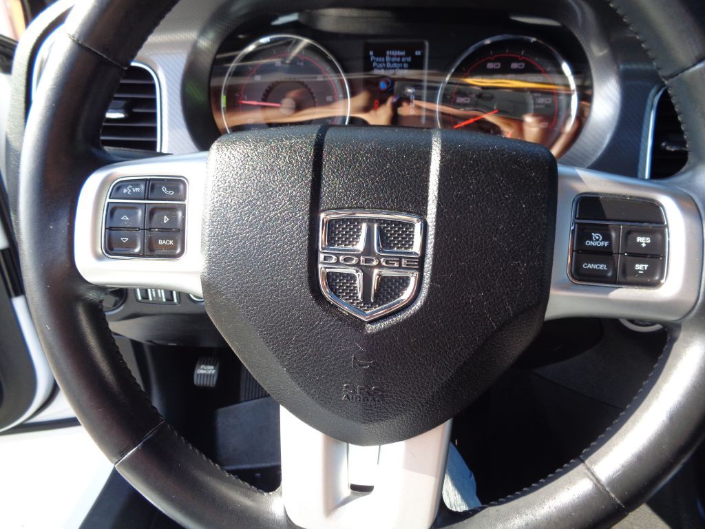 2013 Dodge Charger Image 18