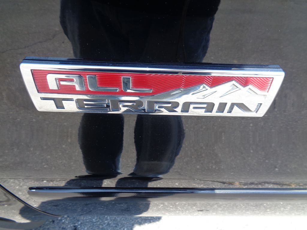 2016 GMC Sierra Image 24
