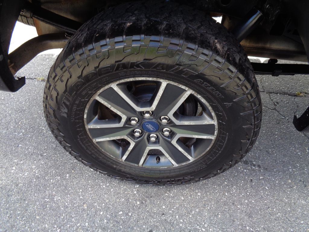 2015 Ford F-150 Image 12