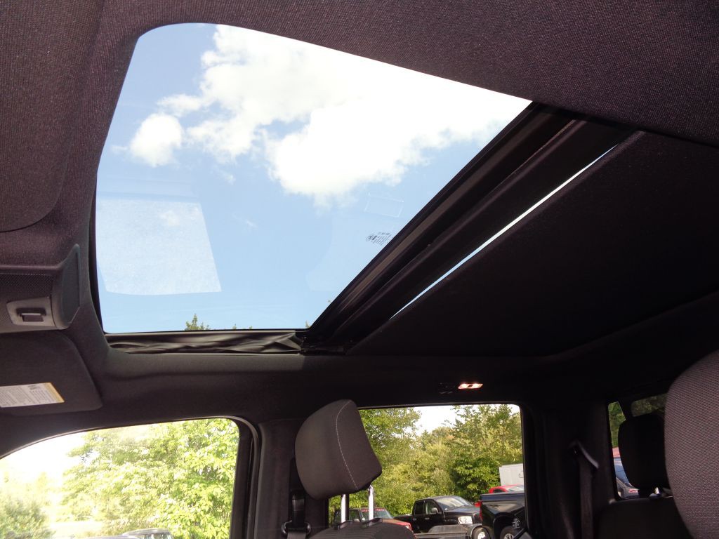 2015 Ford F-150 Image 19