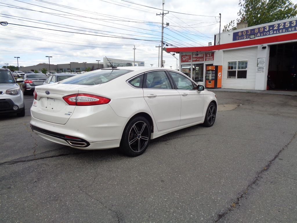 2016 Ford Fusion Image 5