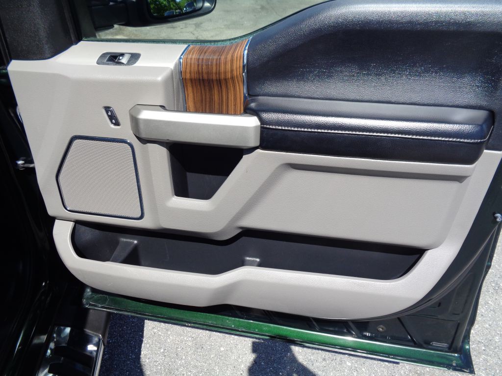 2016 Ford F-150 Image 25