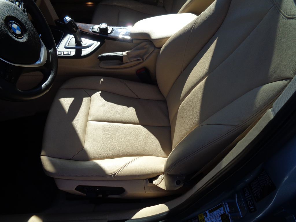 2014 BMW 3 Series Image 15