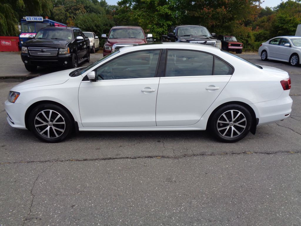 2017 Volkswagen Jetta Image 5