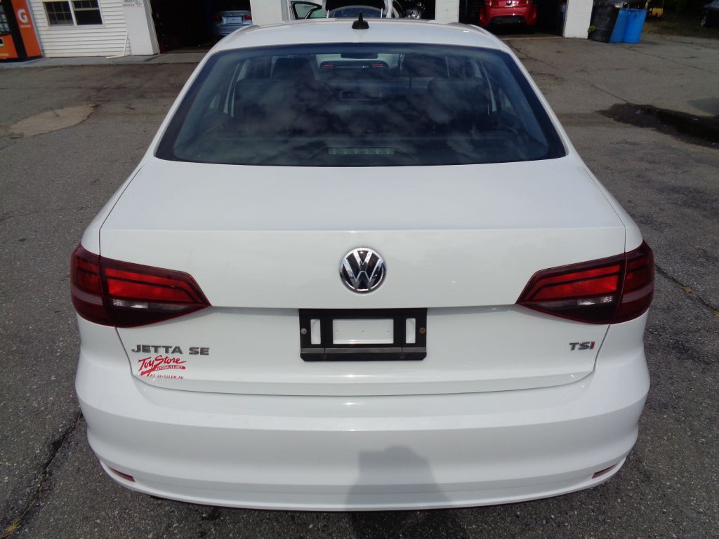 2017 Volkswagen Jetta Image 8