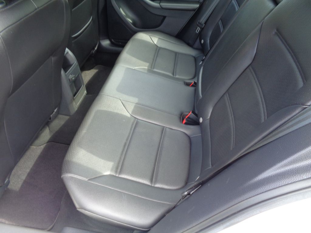 2017 Volkswagen Jetta Image 20