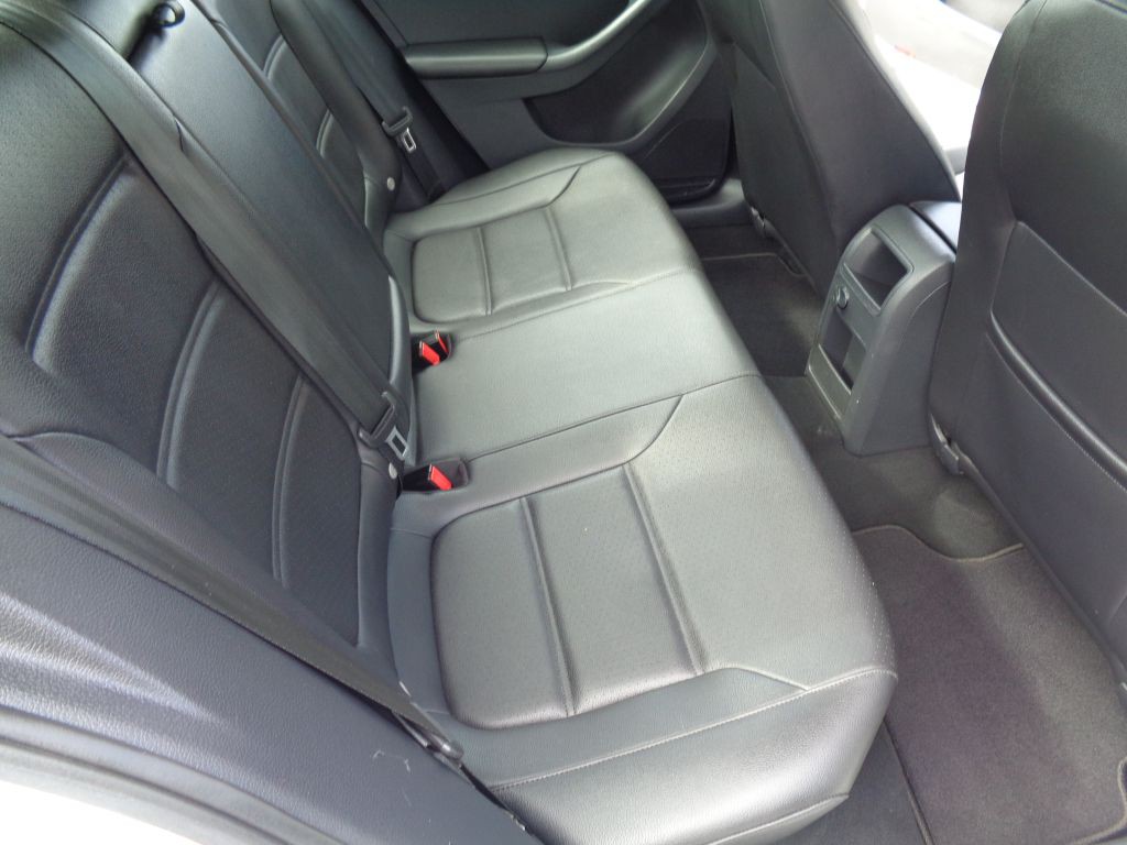 2017 Volkswagen Jetta Image 22