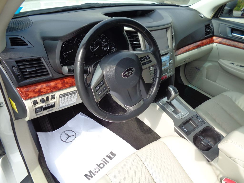 2012 Subaru Legacy Image 14