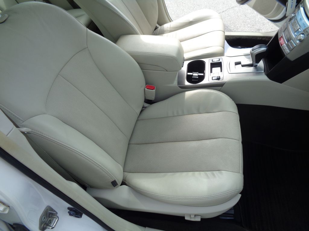 2012 Subaru Legacy Image 26