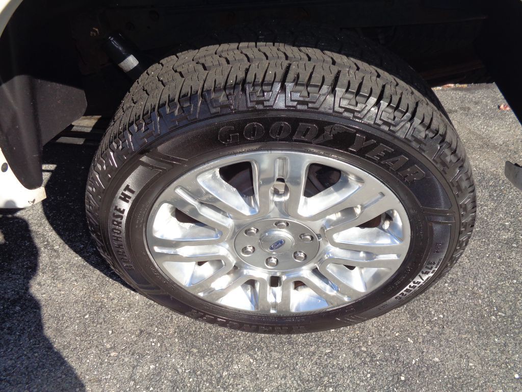 2014 Ford F-150 Image 9
